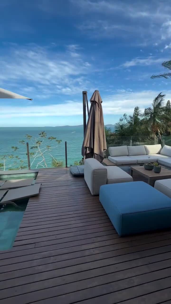 Casa frente-mar na Praia do Estaleiro